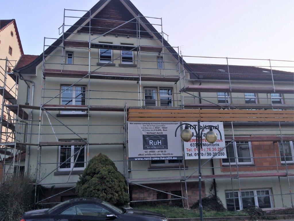 Stellen des Bauantrages zum Umbau und Aufteilung in Eigentumswohnungen